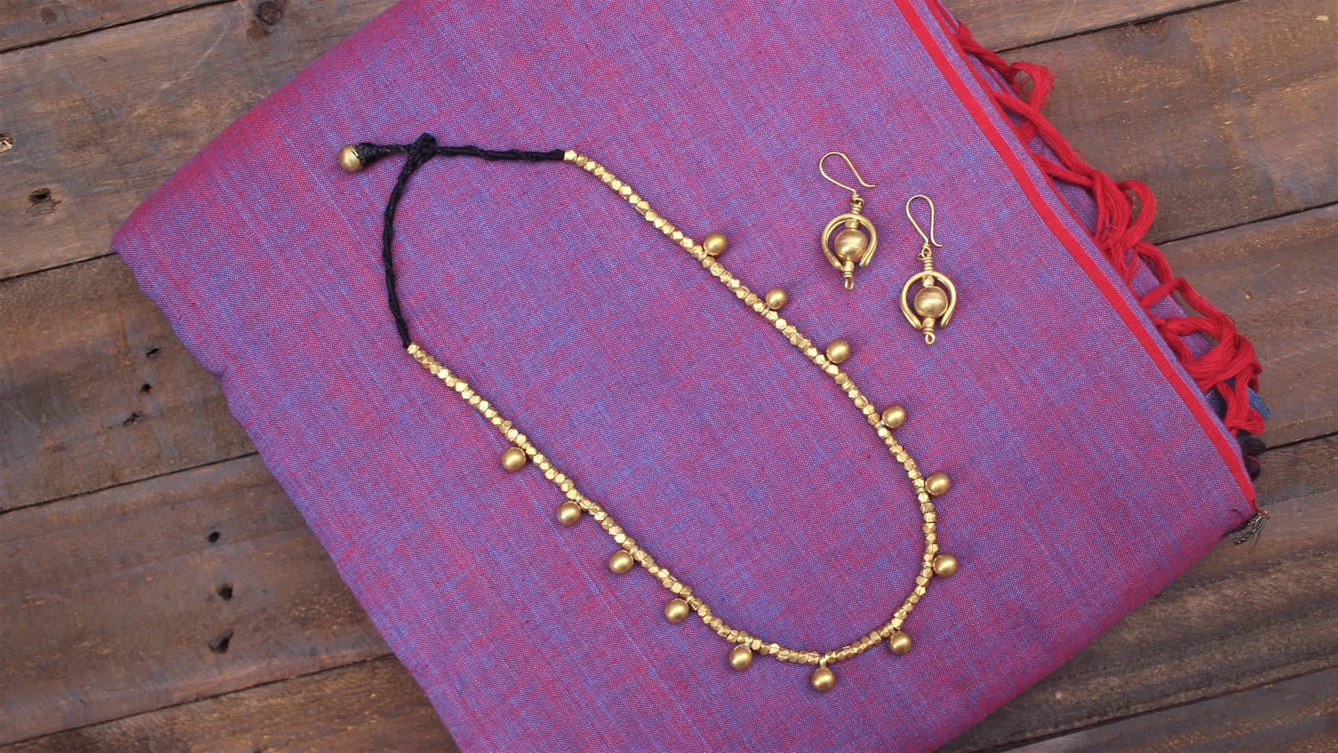 Plain Balls Short Tribal Dokra Necklace - Happy Pique