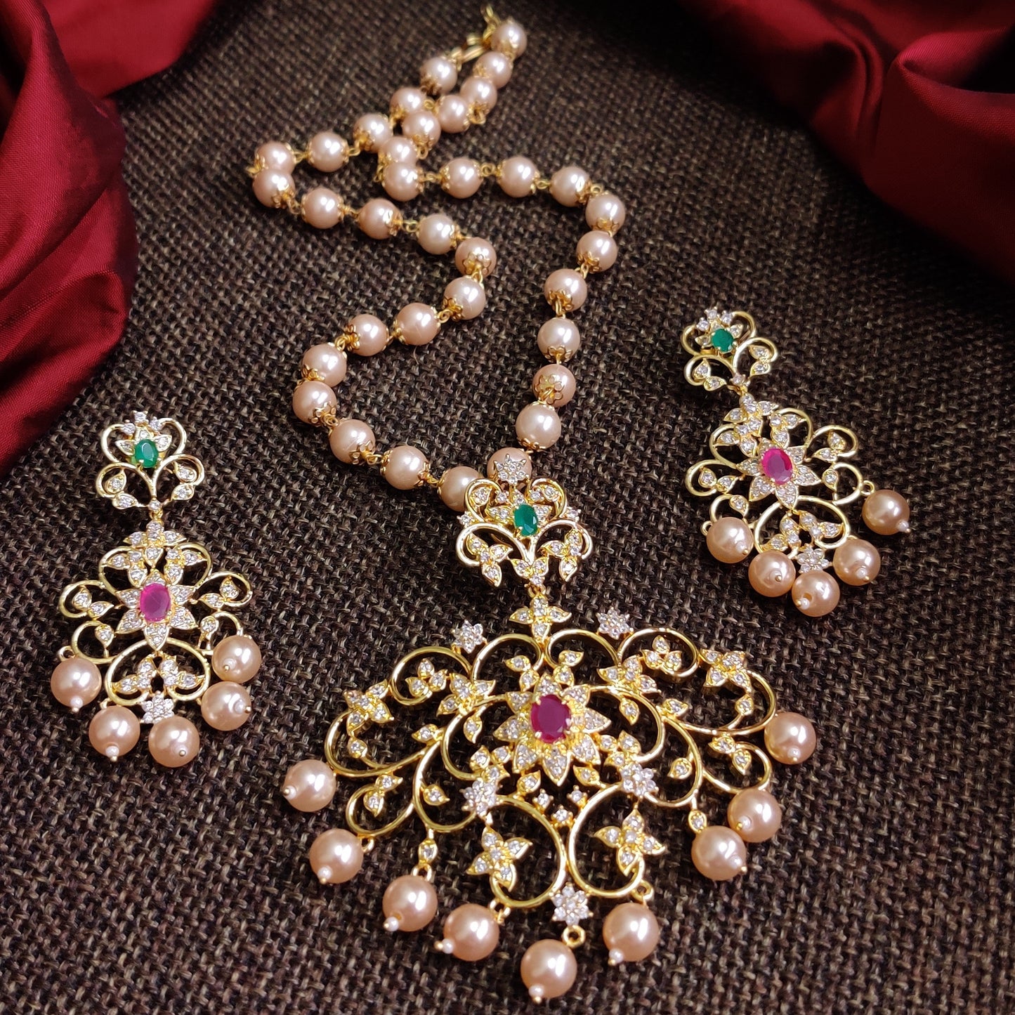 Mid Length Designer AD Pendant Pearl Maala Set