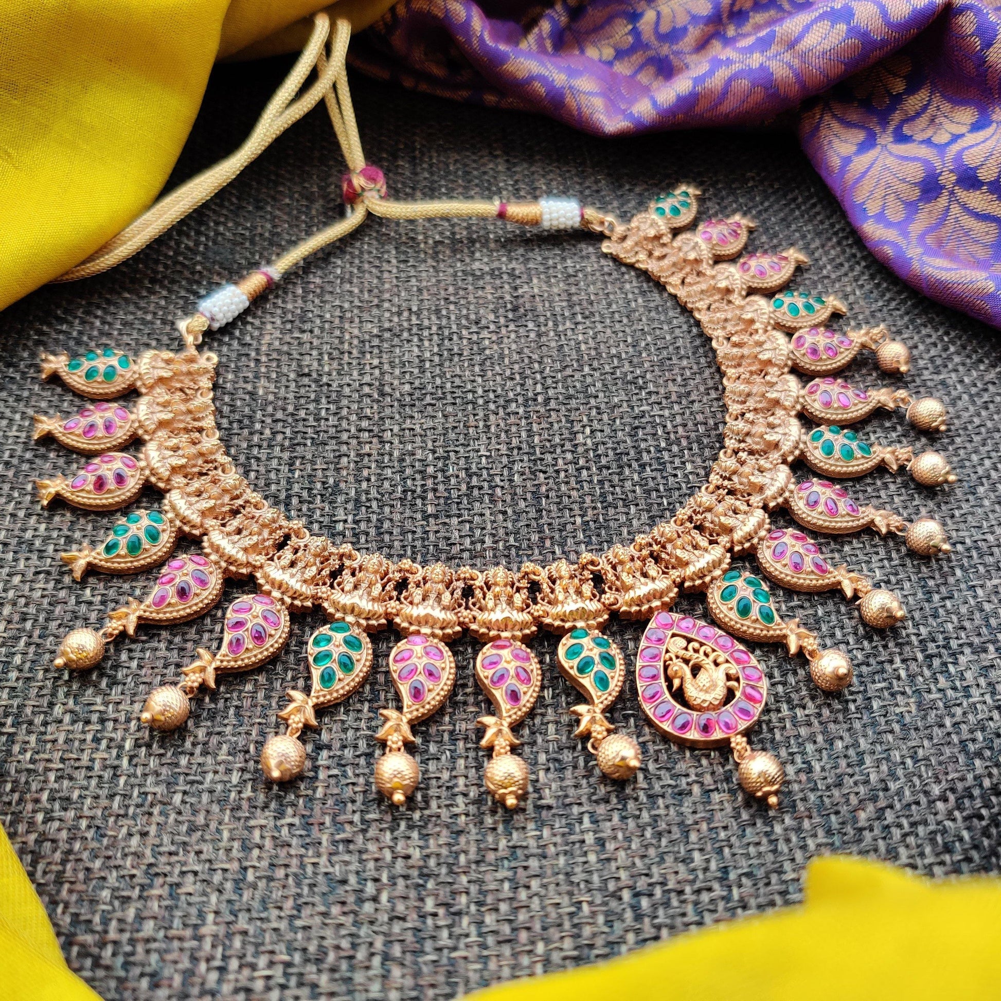 Matte Finish Kemp Lakshmi Devi Paan Bridal Necklace - Happy Pique 