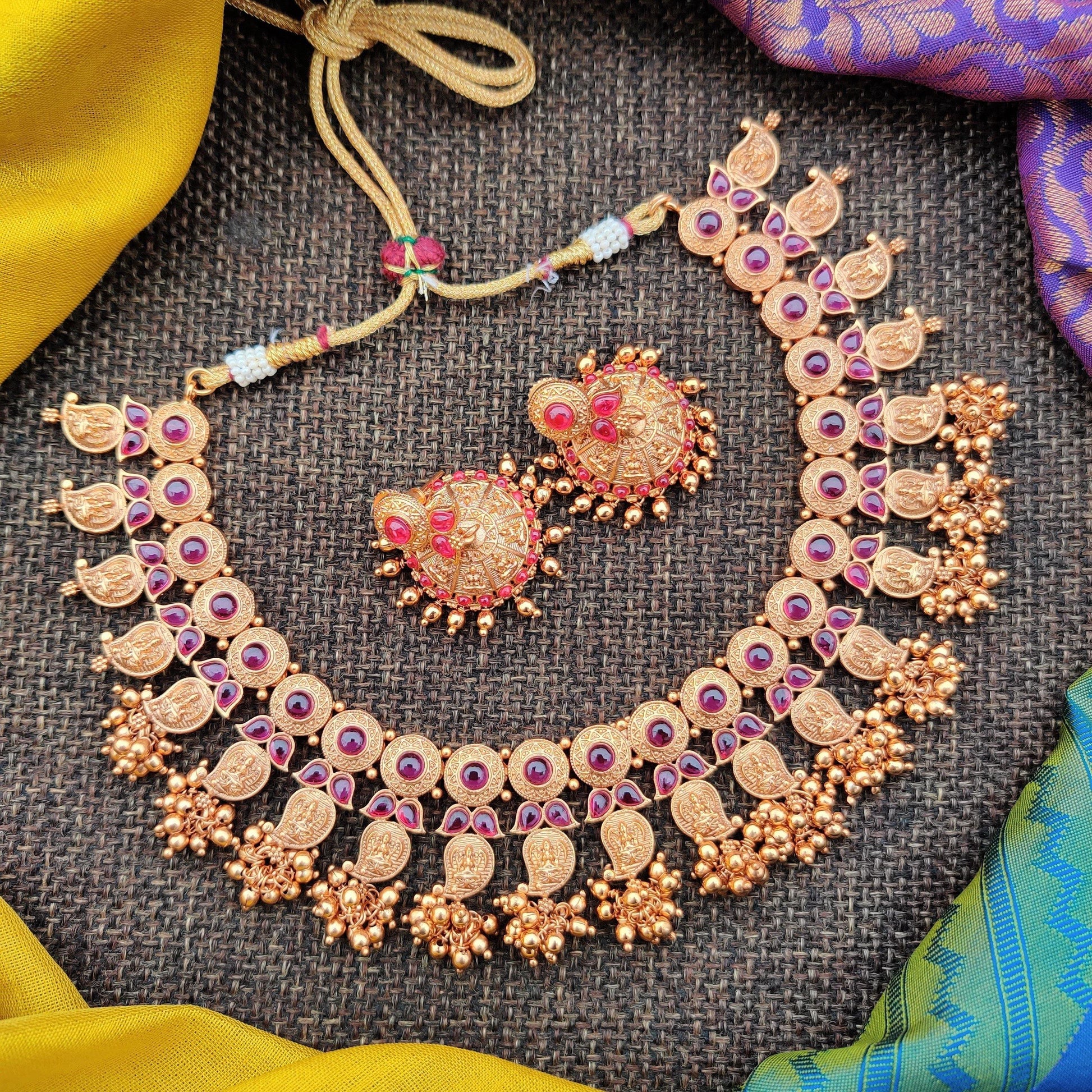 Matte Finish Kemp Mango Lakshmi Ghungroo Bridal Necklace - Happy Pique 