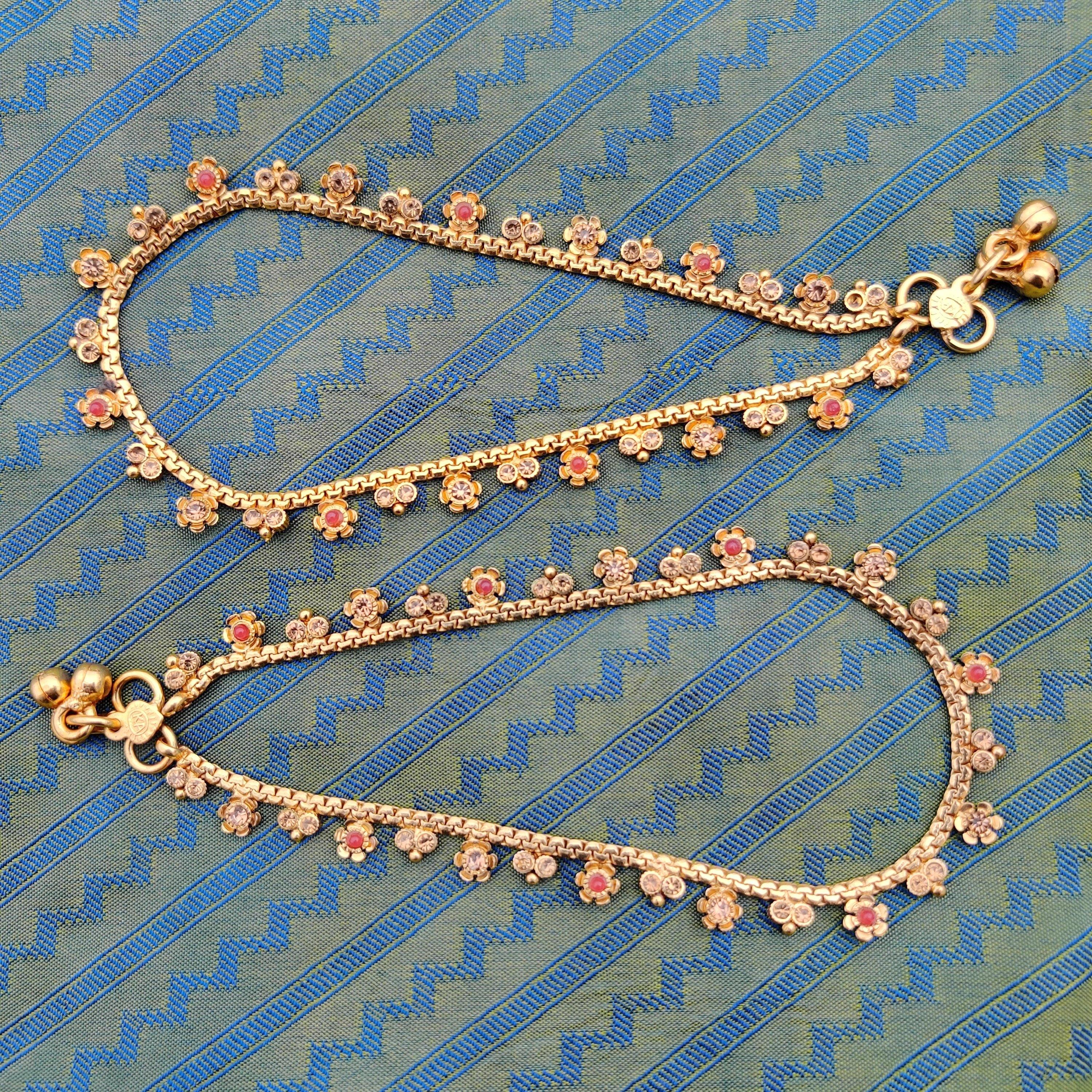 Gold Look Alike Daily Wear Anklets - Flowers - Happy Pique 