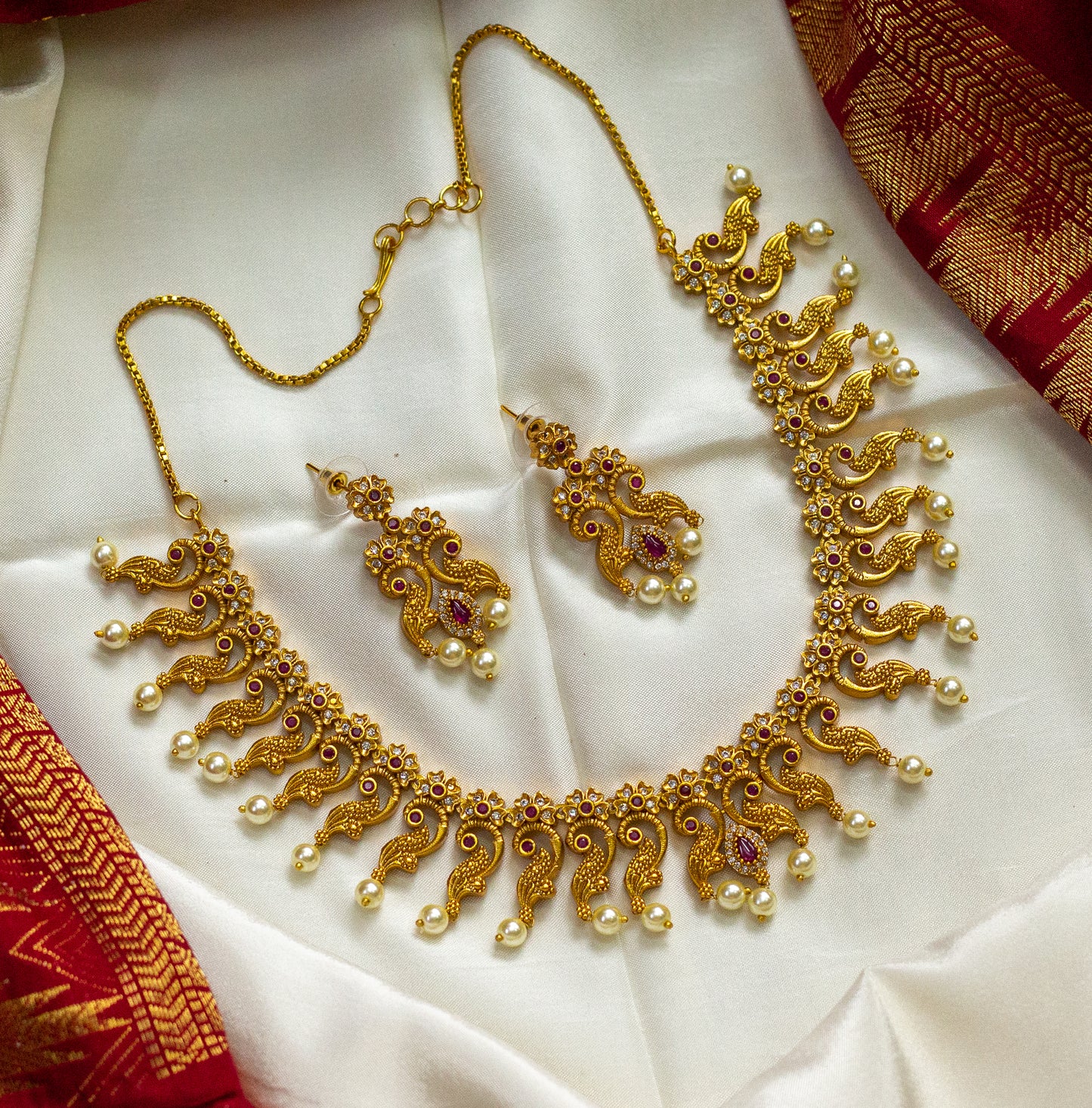 Antique Matte Gold Look Traditional Peacock Real Kemp Necklace Set