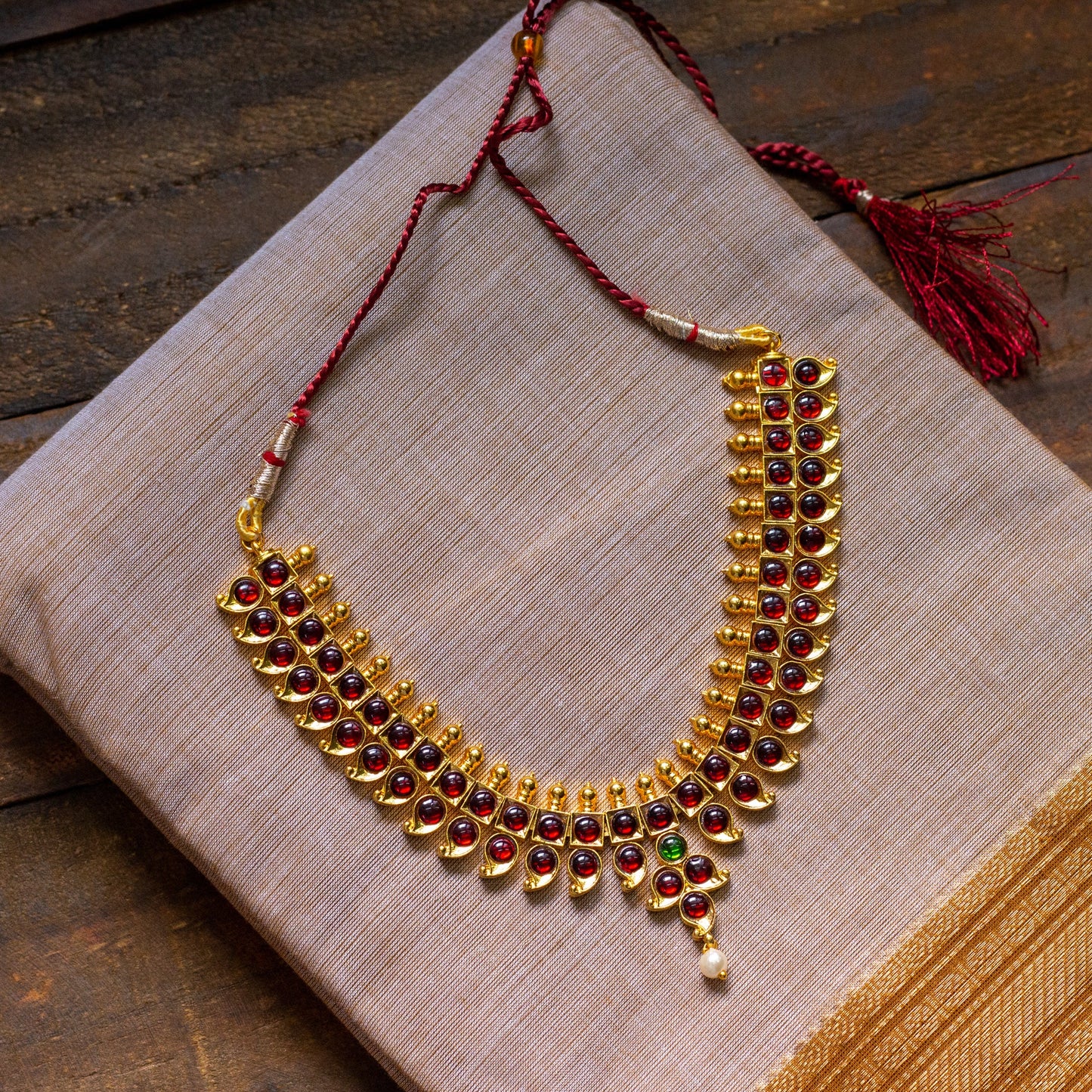 Gold Look Traditional Kemp Maanga Necklace