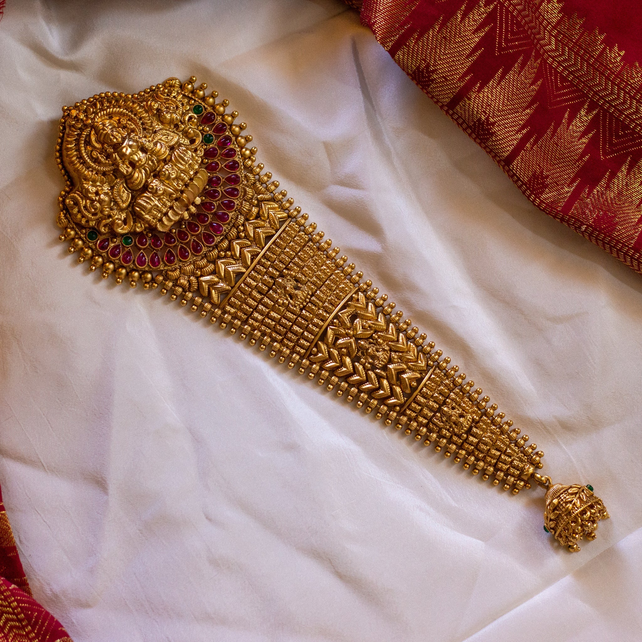 Real Gold Look Mahalakshmi Heavy Nagas Work Kemp Bridal Choti/Jada Billa