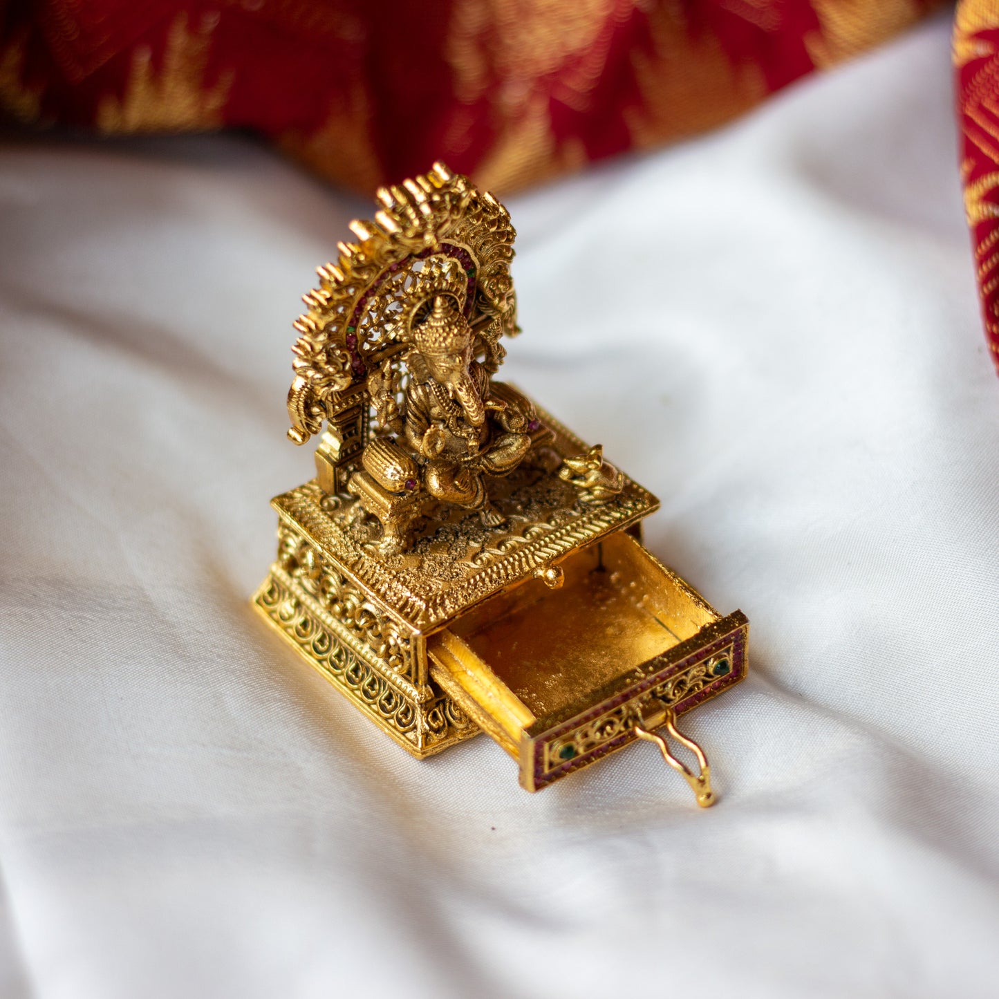 Antique Gold Ganesha Nakshi Design Kum Kum Box