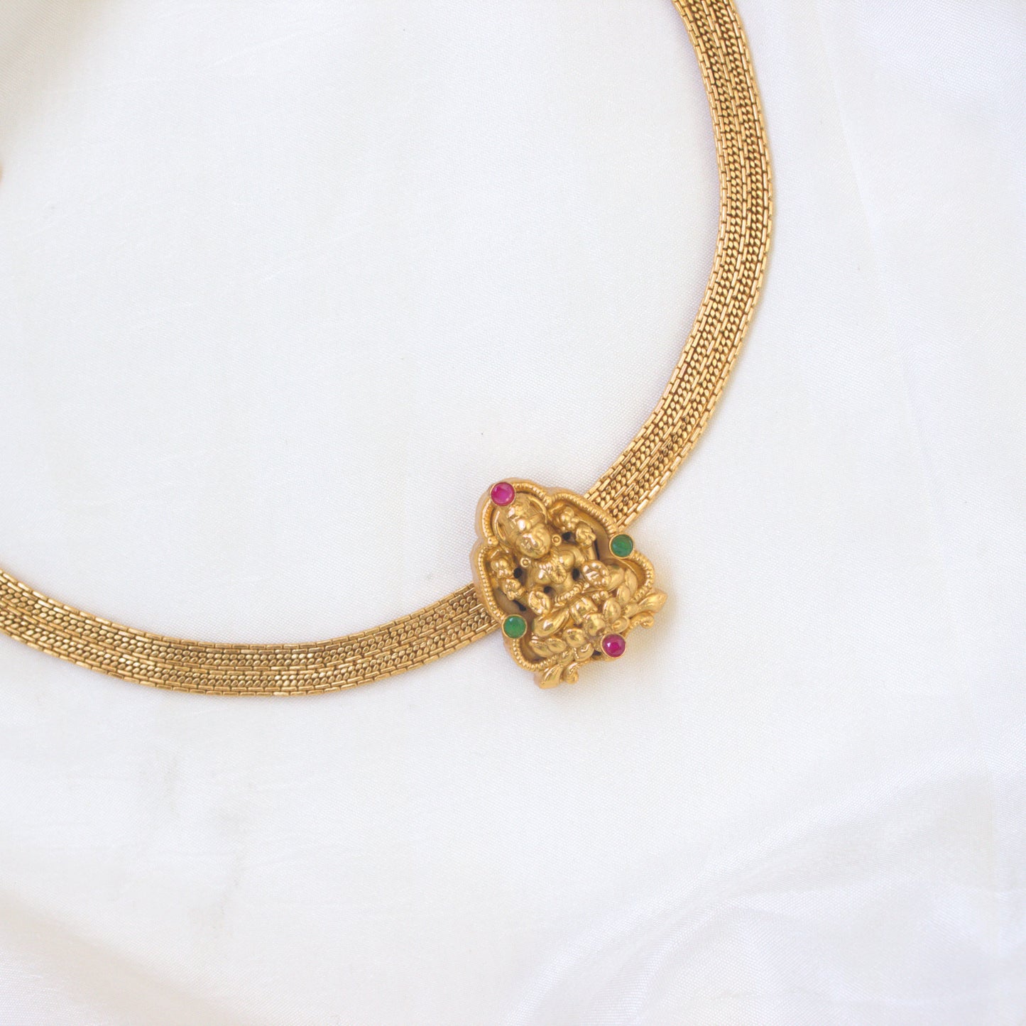 Real Gold Look Mahalakshmi Nakshi Pendant Choker