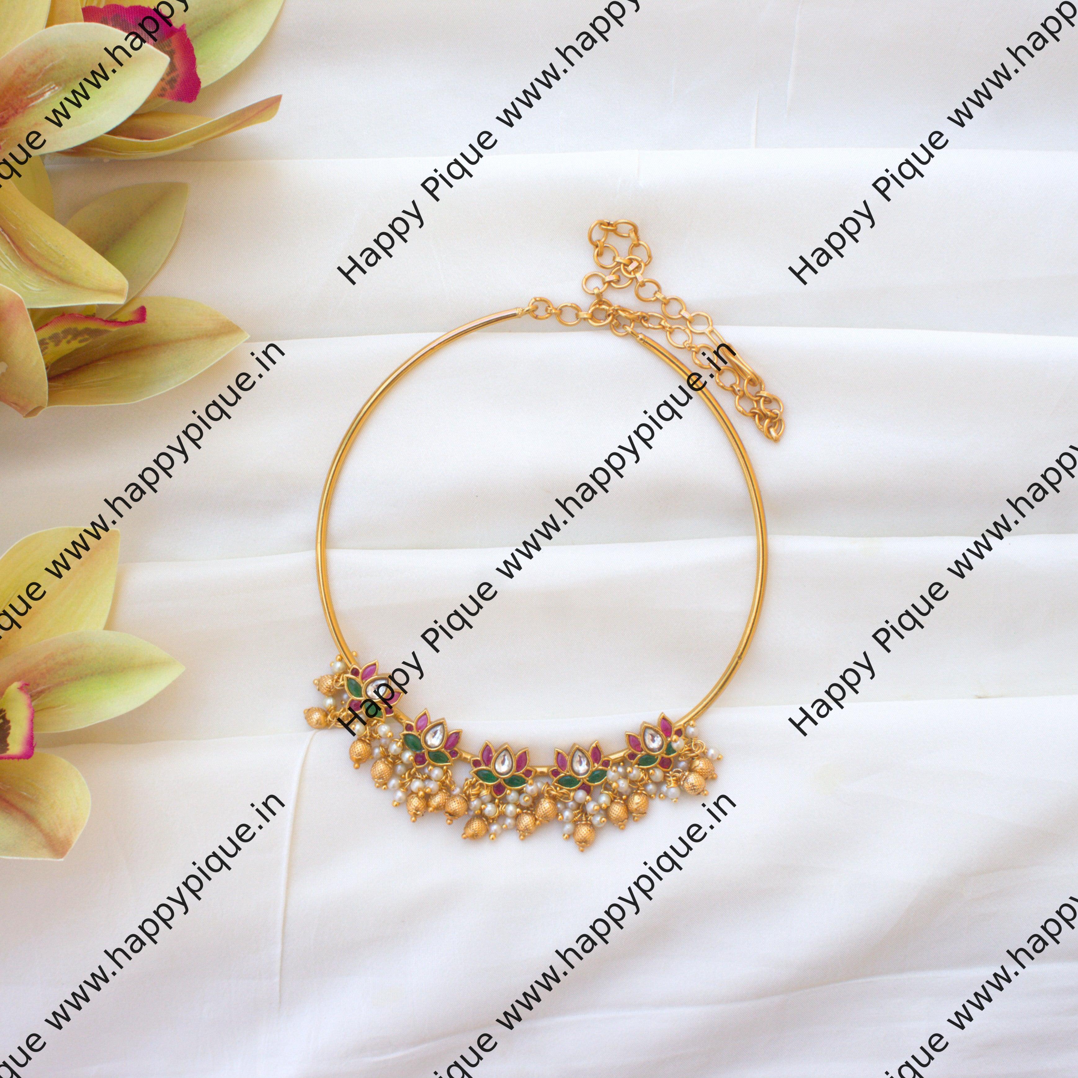 Traditional Lotus Kemp Hasli Necklace