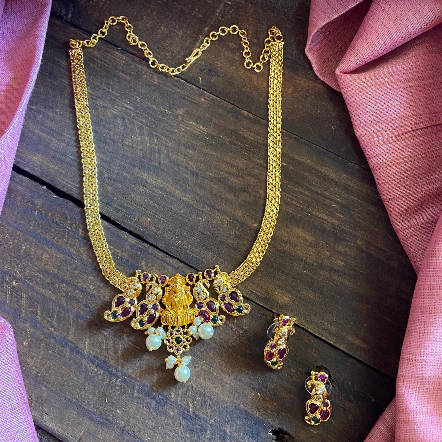 Gold Finish Geru Polish Mahalakshmi Real Kemp Necklace set