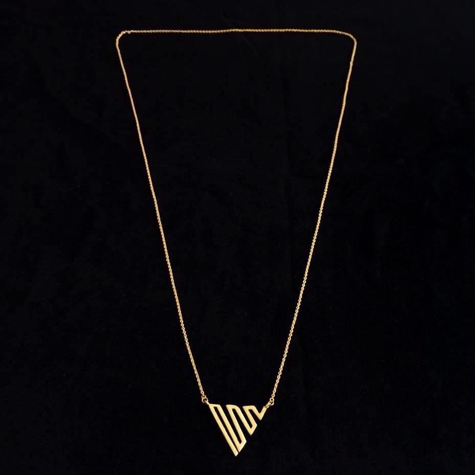 Geometric Shape Delicate Contemporary Gold Pendant Chain - Happy Pique 