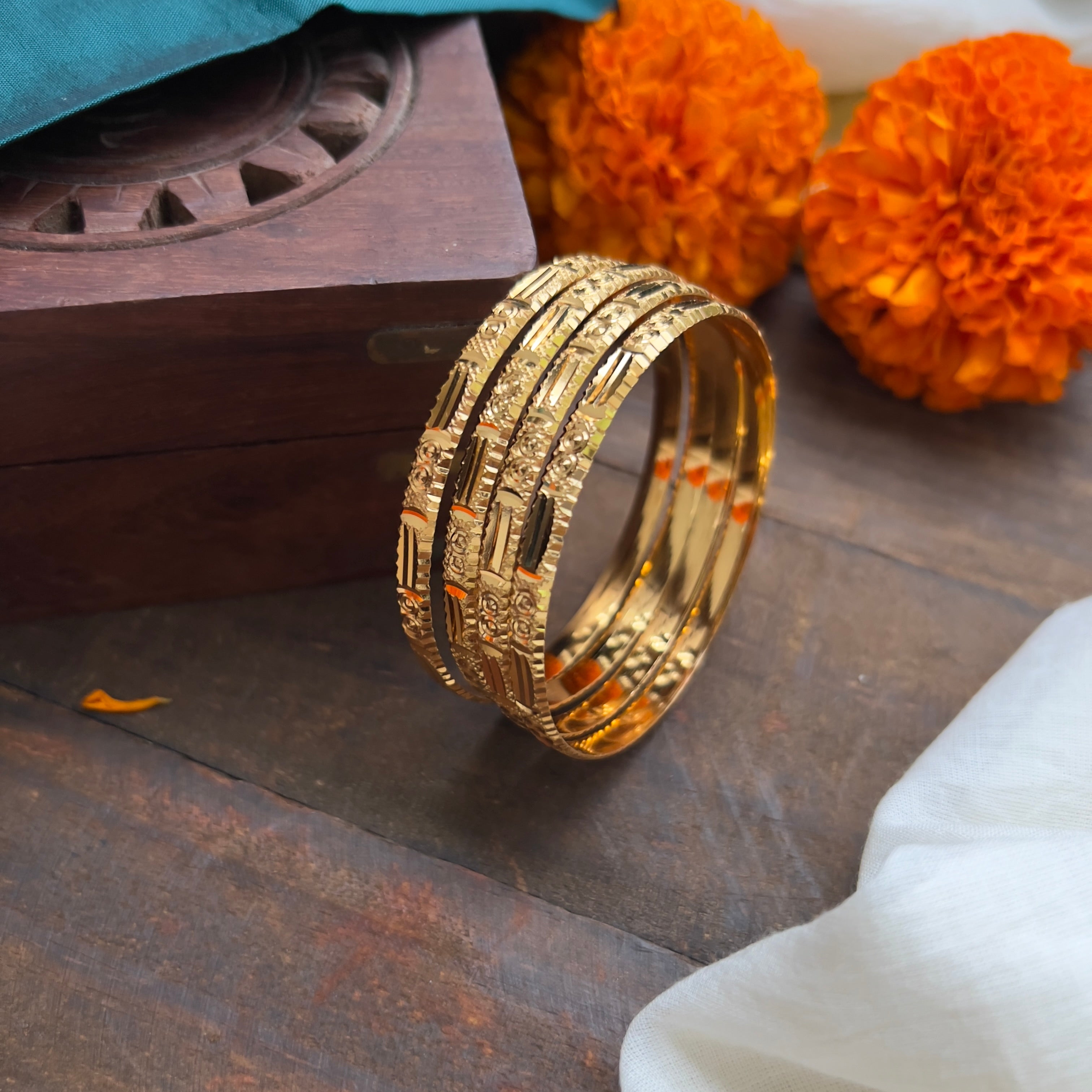 Gold Look Office/Daily Wear Set of 4 Bangles - 016 - Size: 2.6