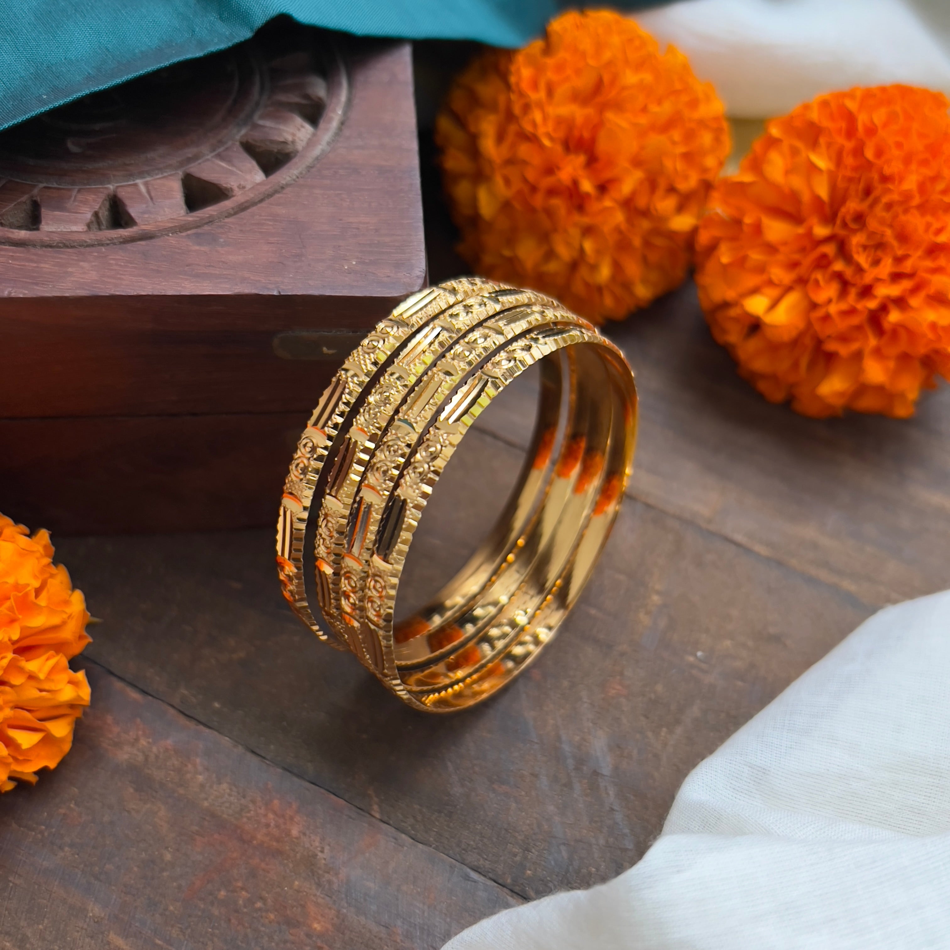 Gold Look Office/Daily Wear Set of 4 Bangles - 016 - Size: 2.6