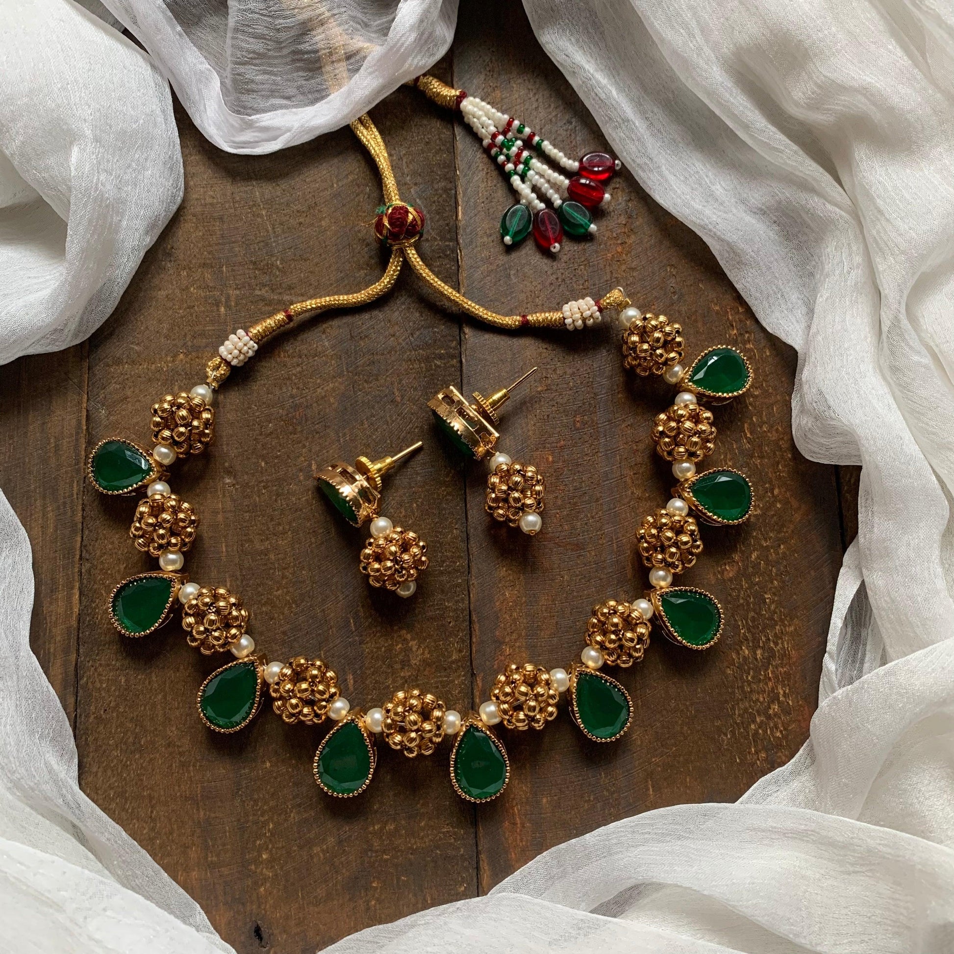 Gold Thushi Balls Tilak Stone Necklace - Green - Happy Pique 