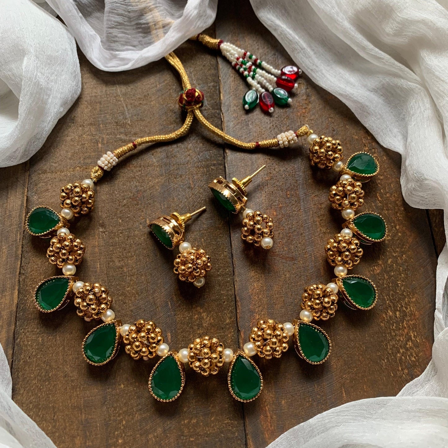 Gold Thushi Balls Tilak Stone Necklace - Green - Happy Pique 