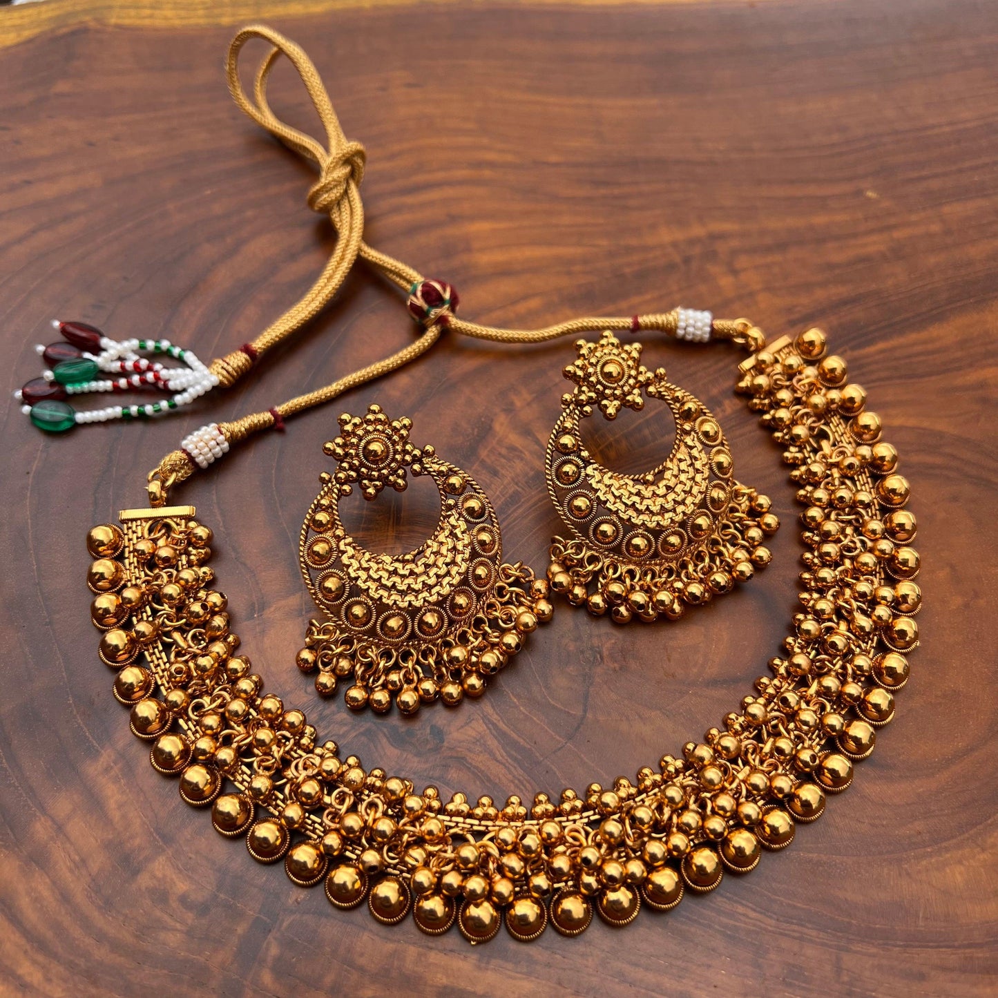 Antique Golden Beads Necklace - Happy Pique 