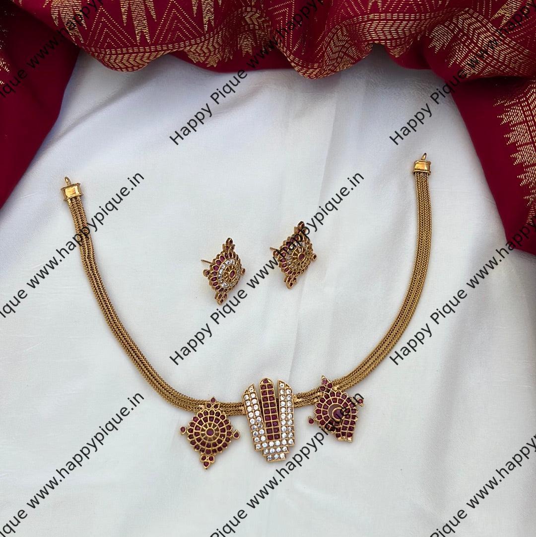 Shankh Chakra Namam Choker Necklace Set - Red