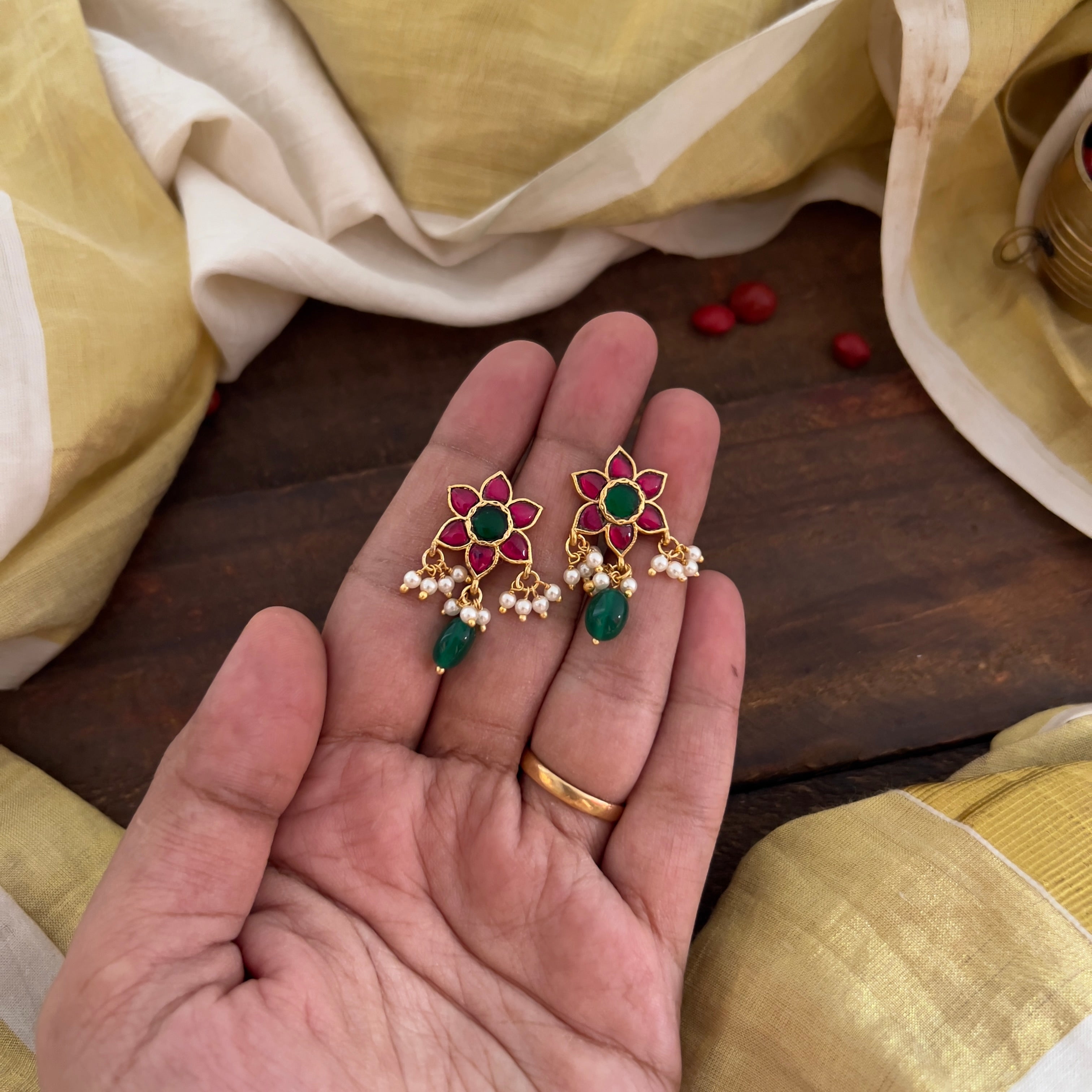 Gold Plated Simple Flower Jadau Kundan Earrings