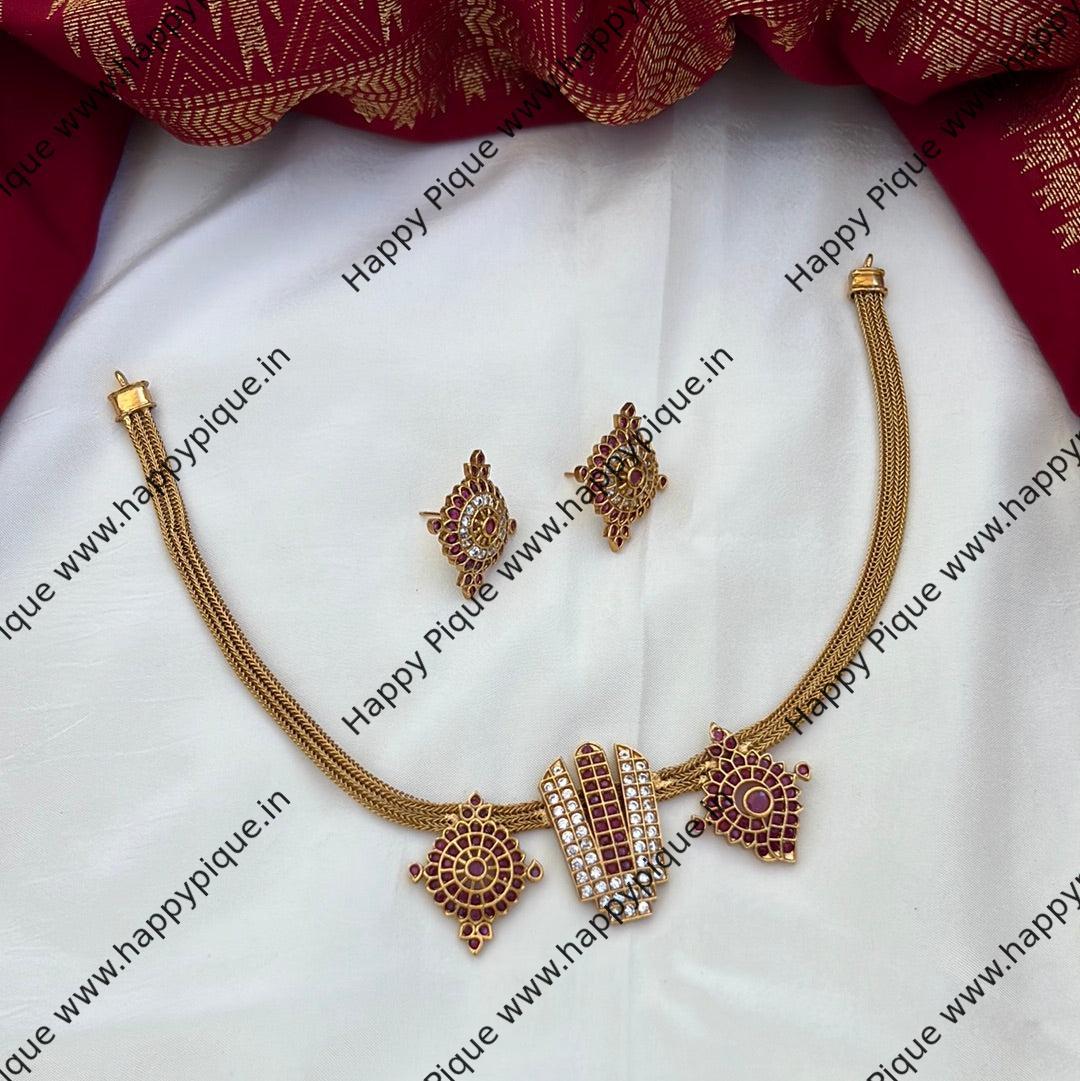 Shankh Chakra Namam Choker Necklace Set - Red