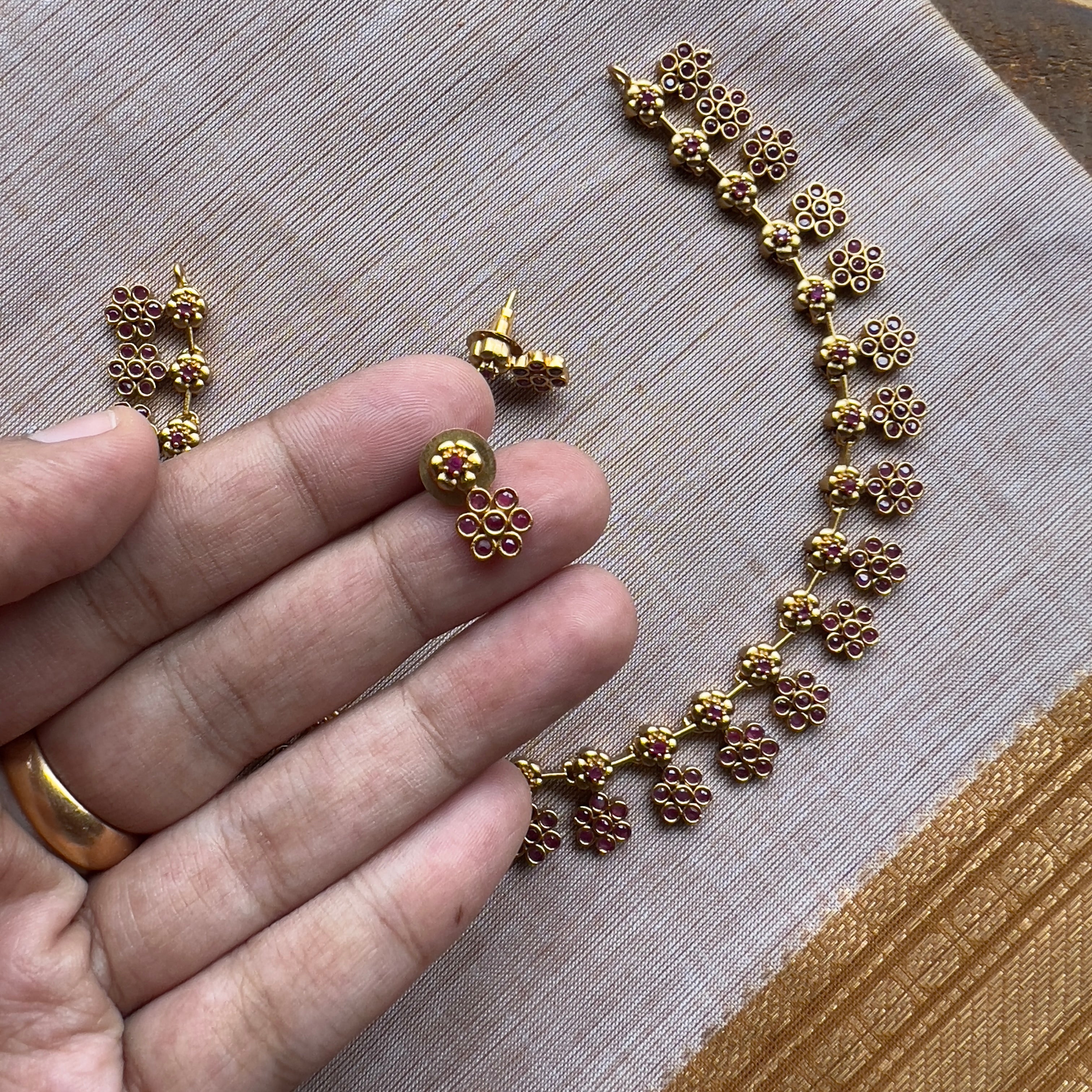 AD Antique Gold Flower Necklace Set - Red