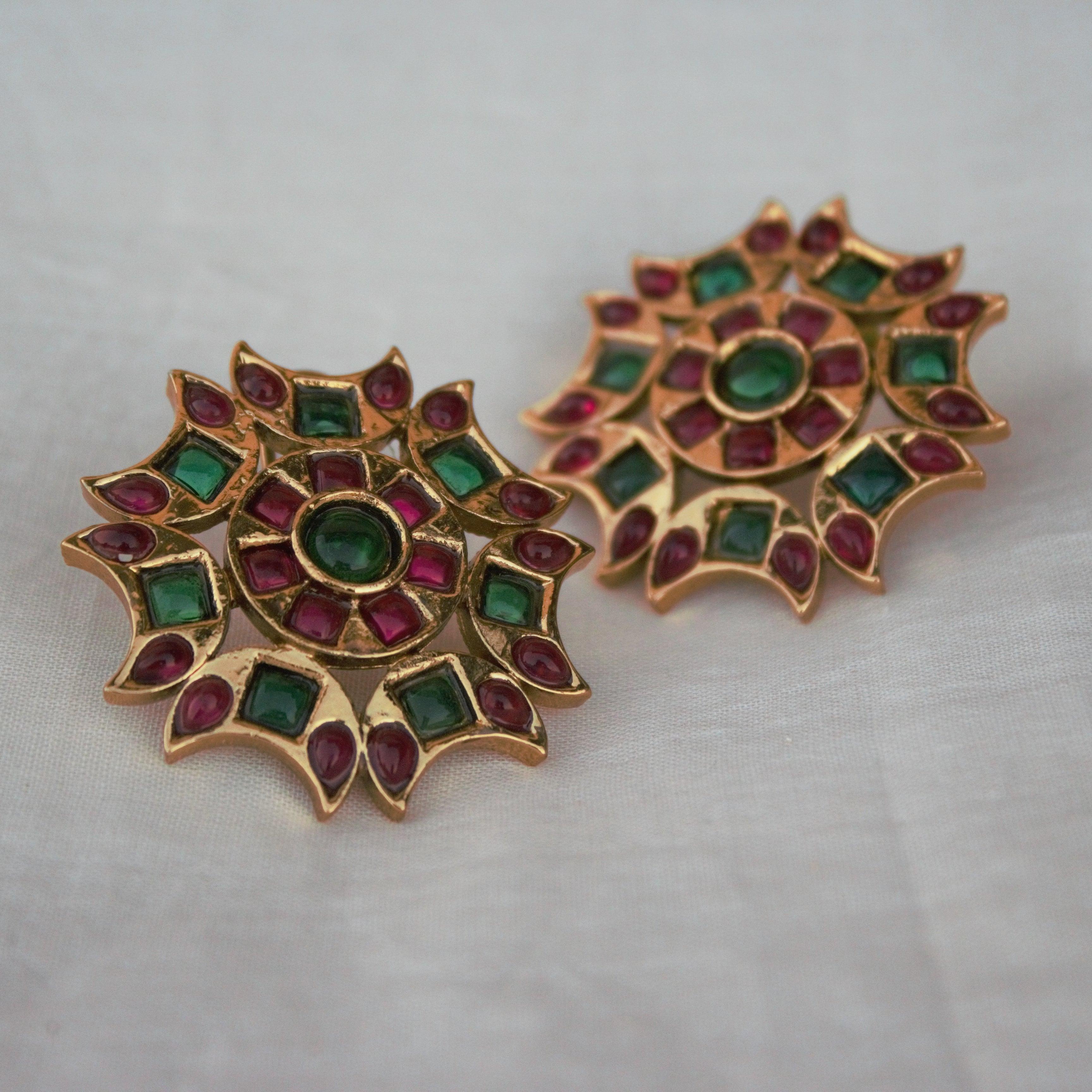 Chaand Chakra Kemp Studs