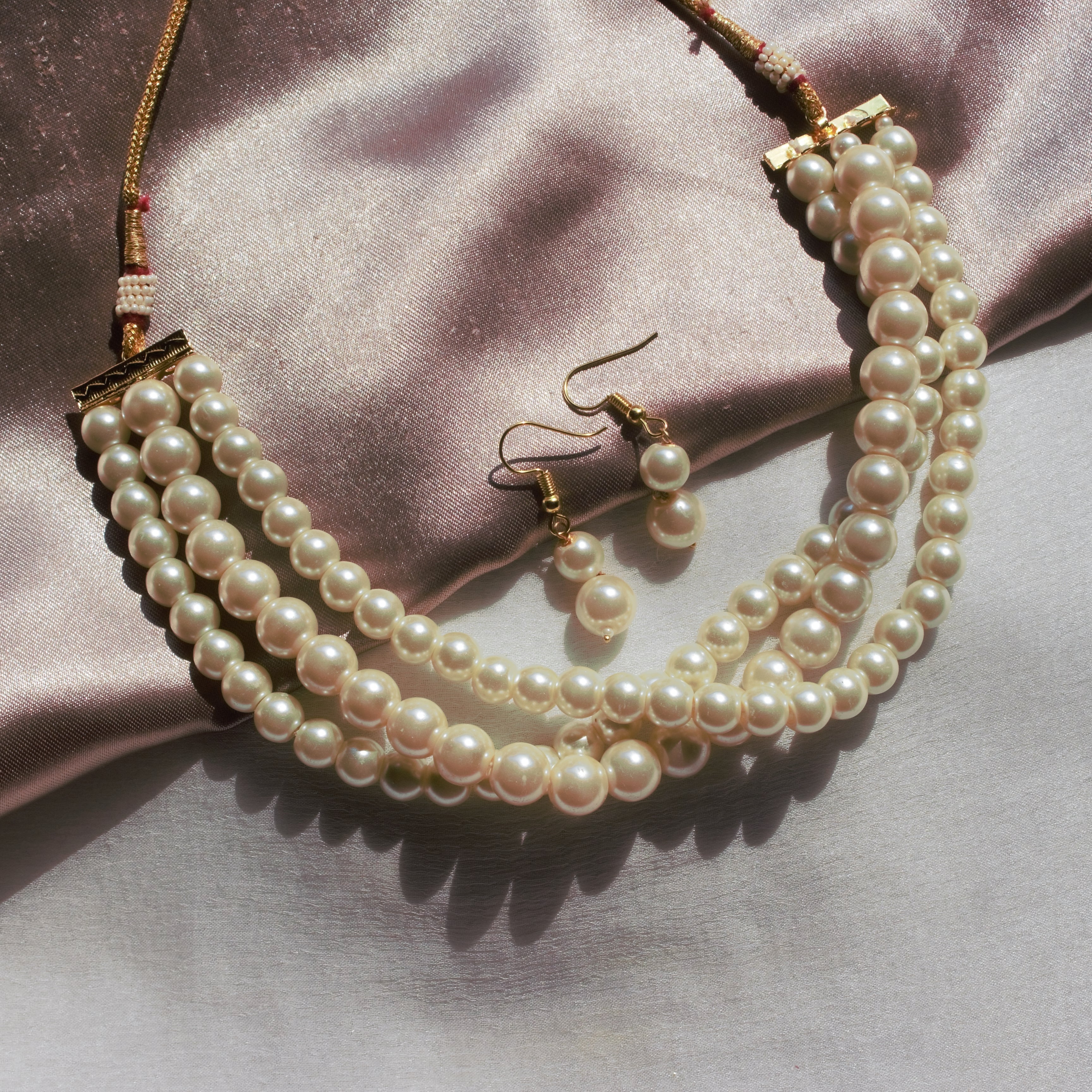 3 Line Classic Pearl Choker